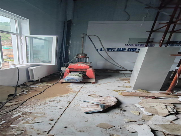 五莲地基基础下沉墙体裂缝加固注浆顶升施工